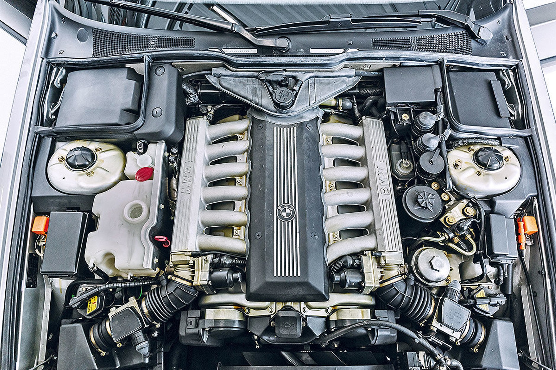 Najciekawsze BMW z silnikiem V12