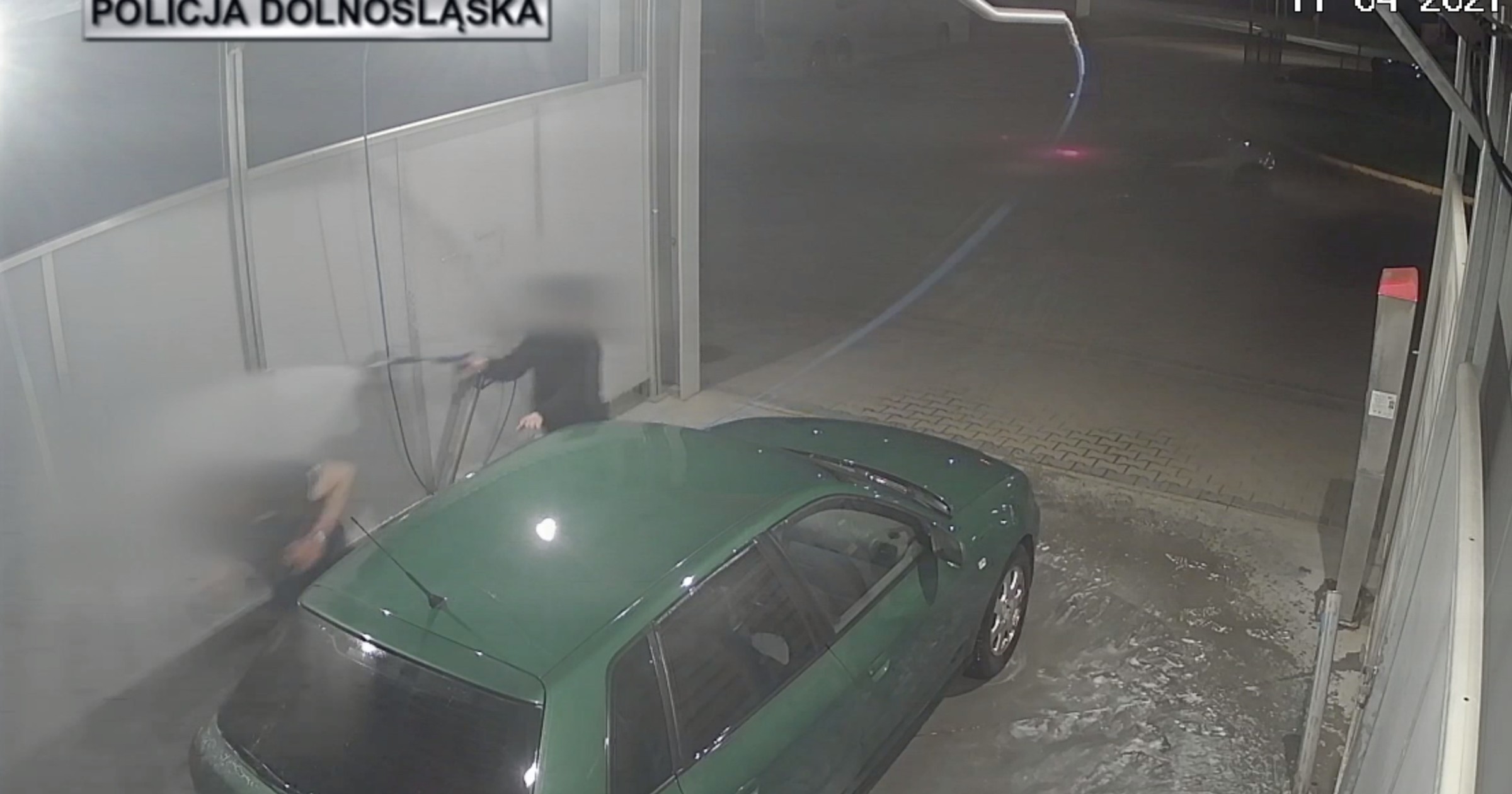Próbował ukraść auto na myjni