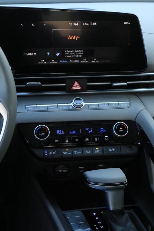 Hyundai Elantra 1.6 MPI CVT 2021