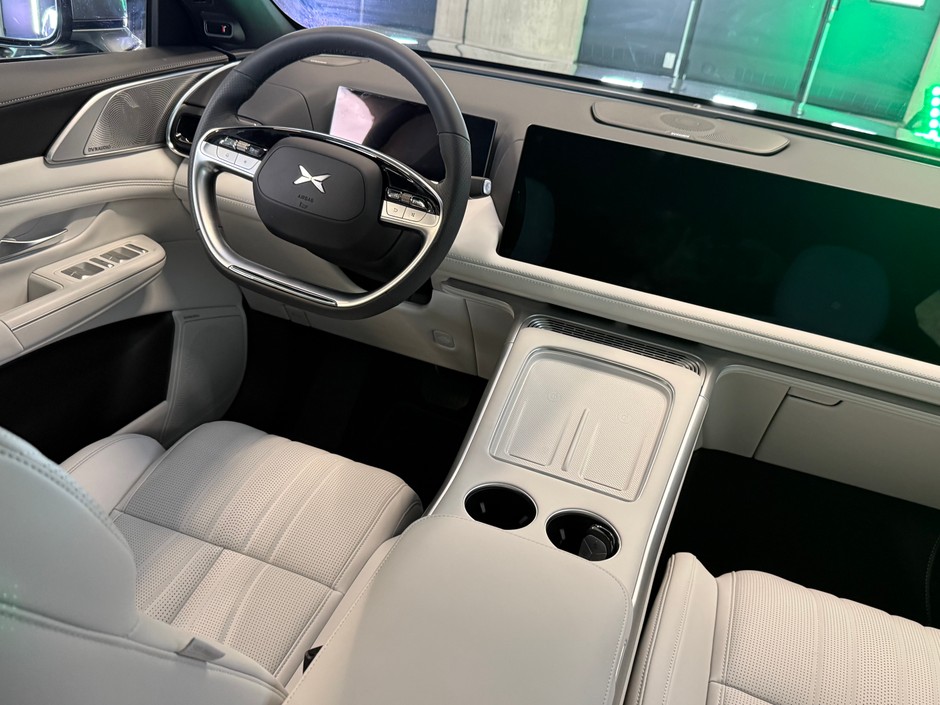XPeng G9