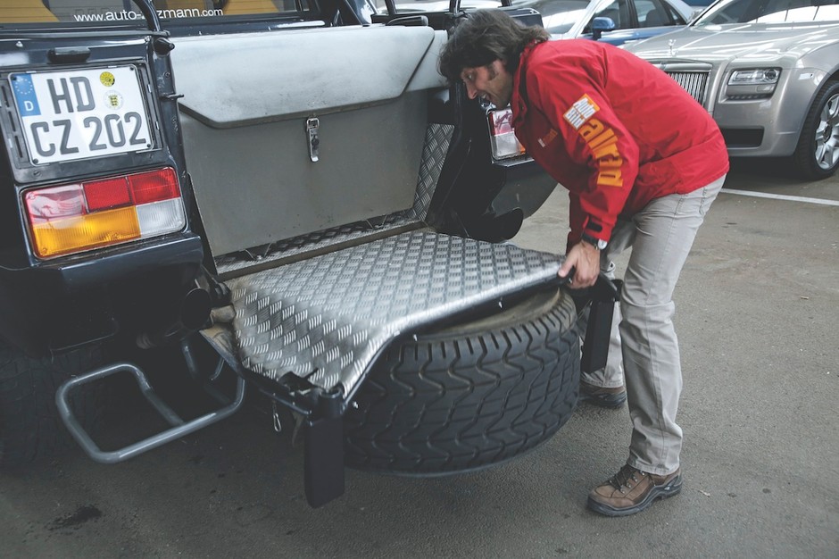 Lamborghini LM002