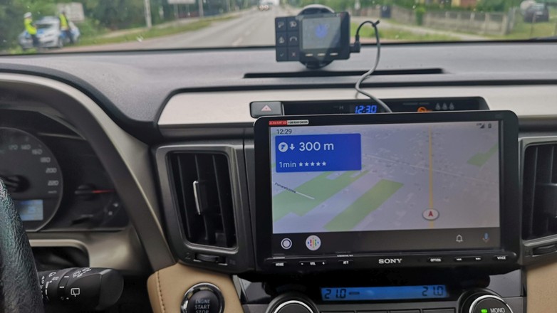Yanosik w Android Auto - pierwsza wersja udostępniona do testu Auto Świat