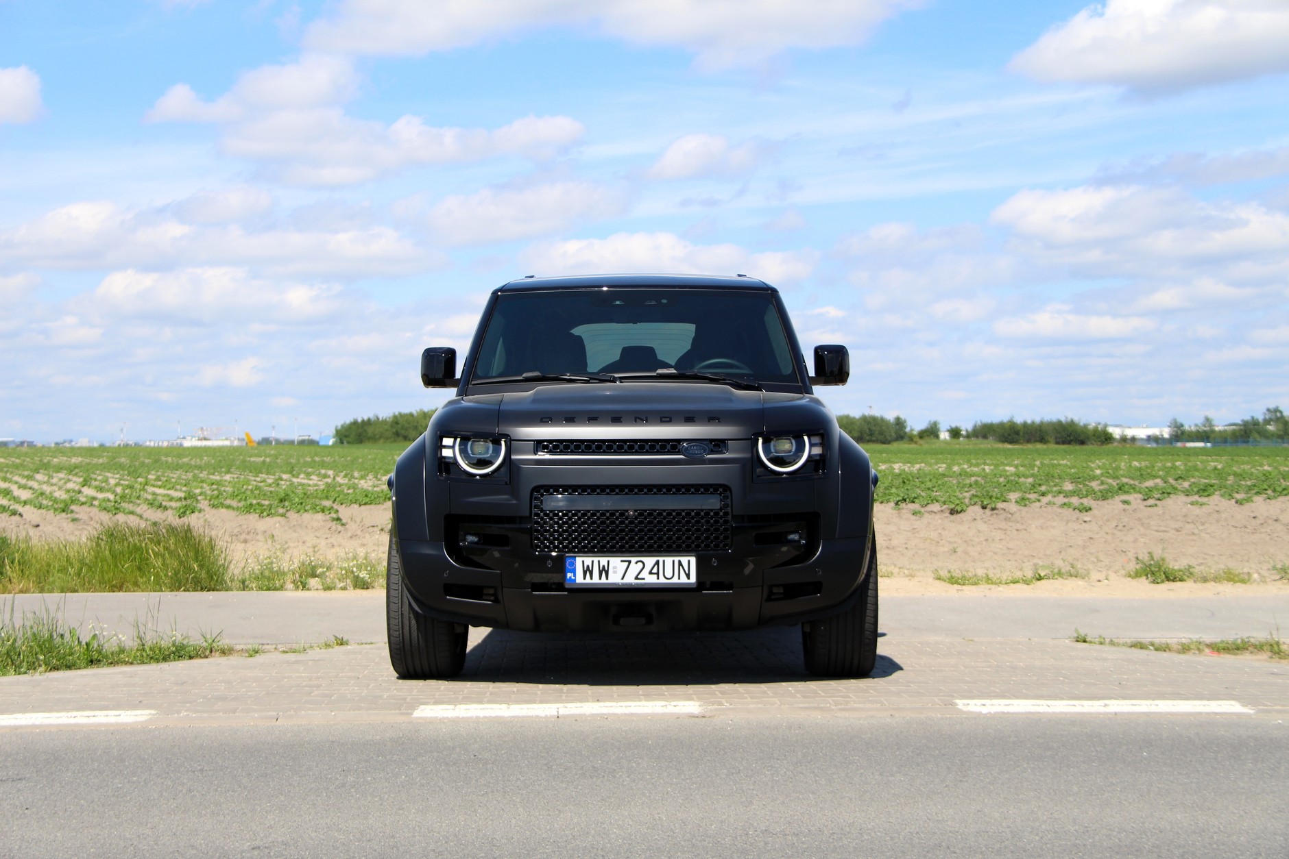 Land Rover Defender OCTA