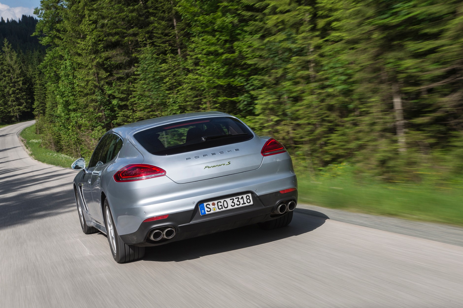 Porsche Panamera-2