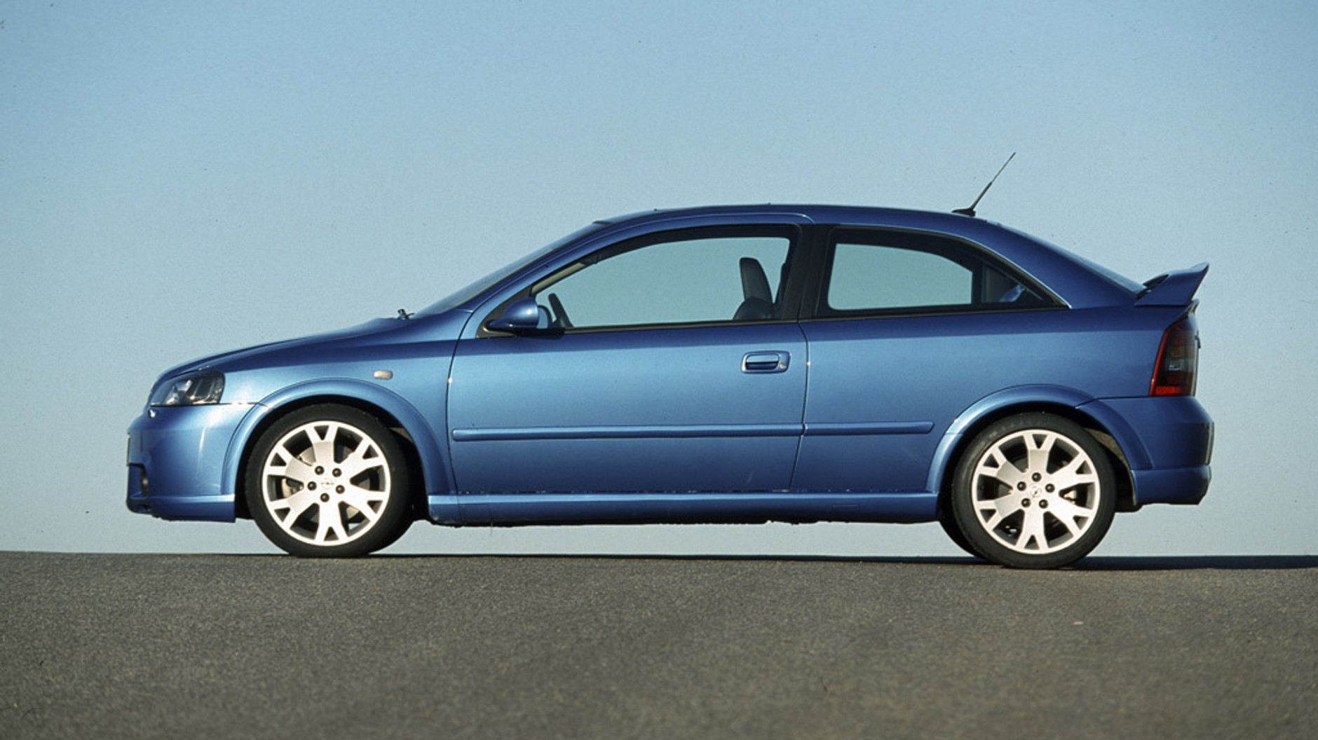 Hot-hatche na każdą kieszeń. Które kompaktowe GTI warto kupić?