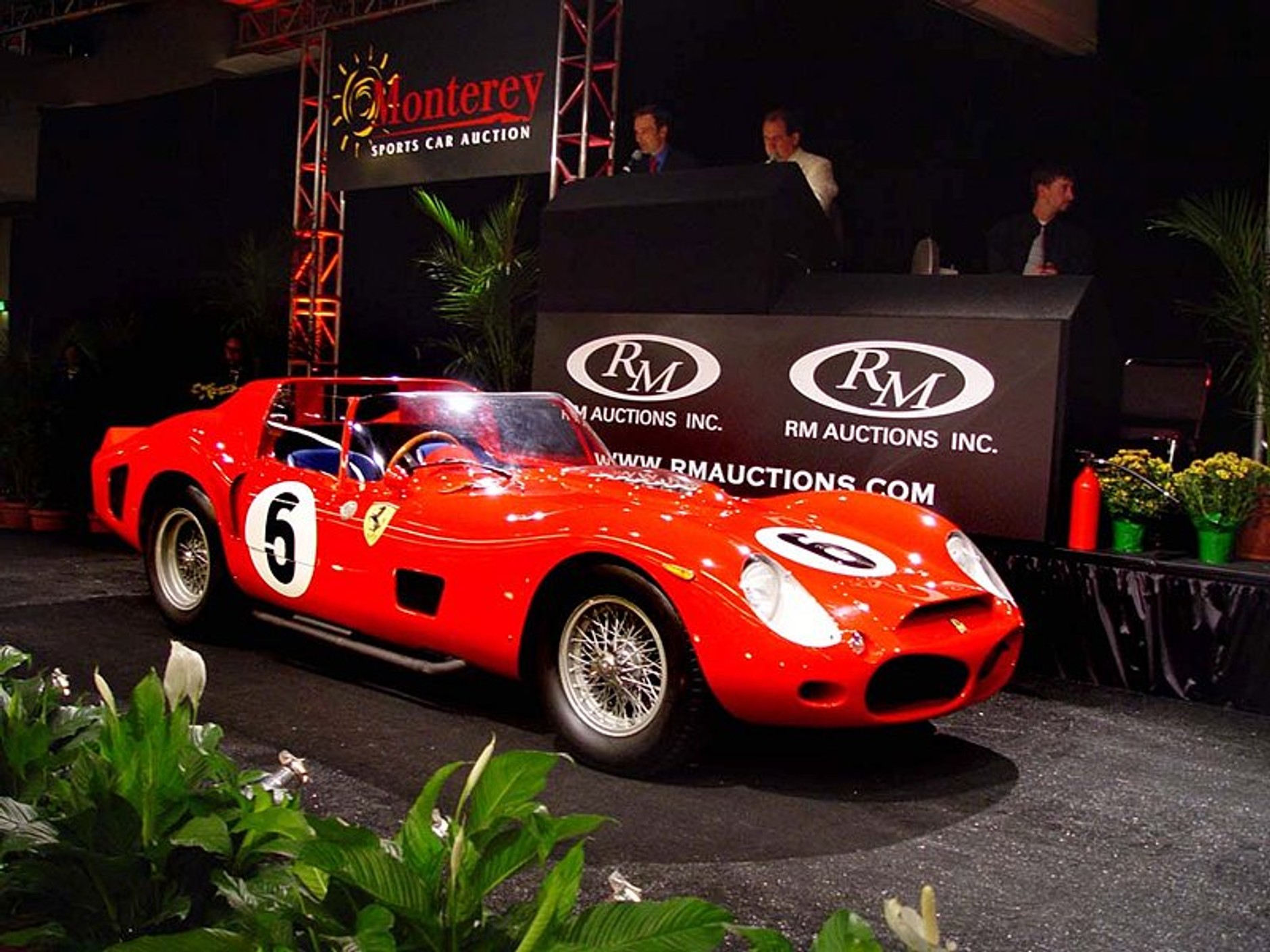 Kolejna okazja dla majętnych fanów Ferrari