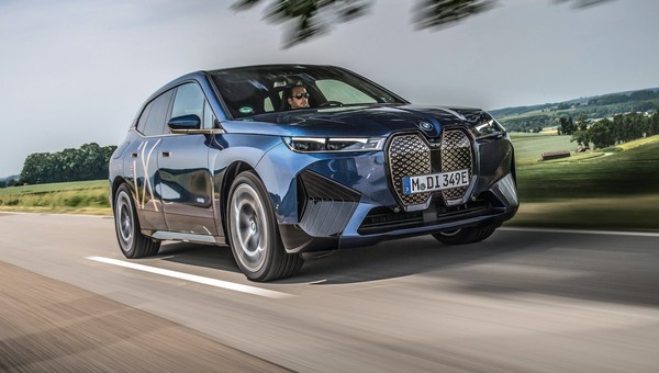 BMW iX – elektryczny SUV z Bawarii