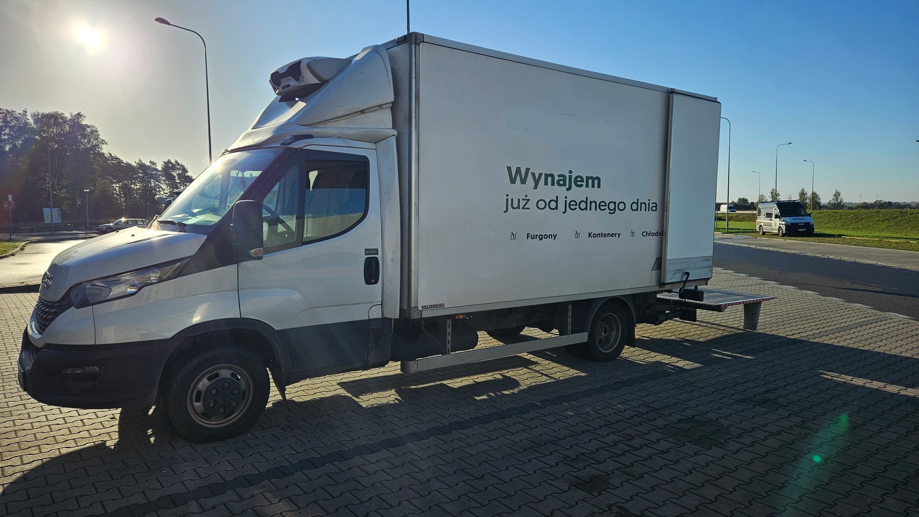 Przeładowany dostawczak, Zgodnie z dokumentami ta ciężarówka może przewozić zaledwie kilkaset kg ładunku