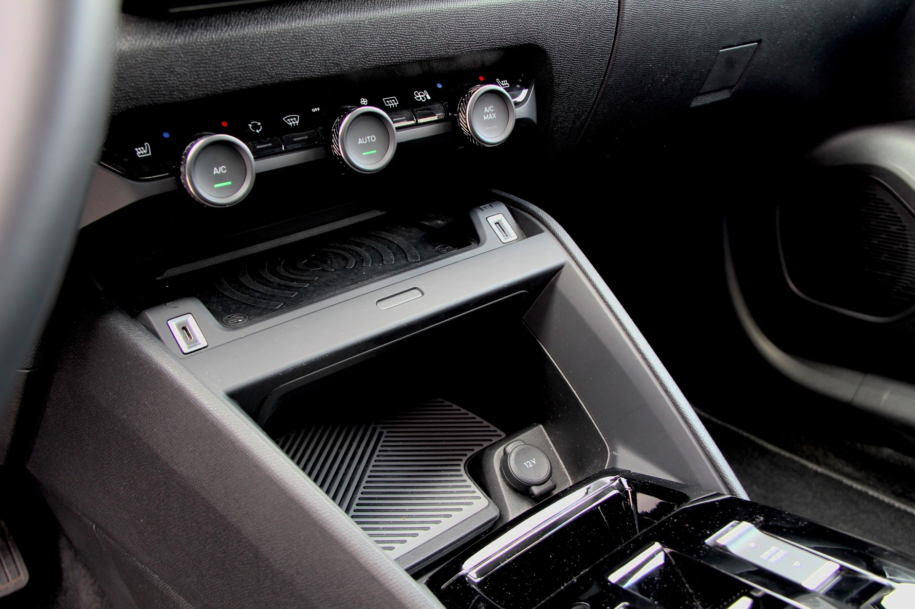 Citroen C4 Hybrid Max