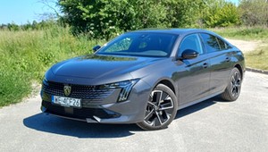 Peugeot 508 Hybrid. Mocno sportowa stylistyka to nie jedyny atut francuskiego modelu