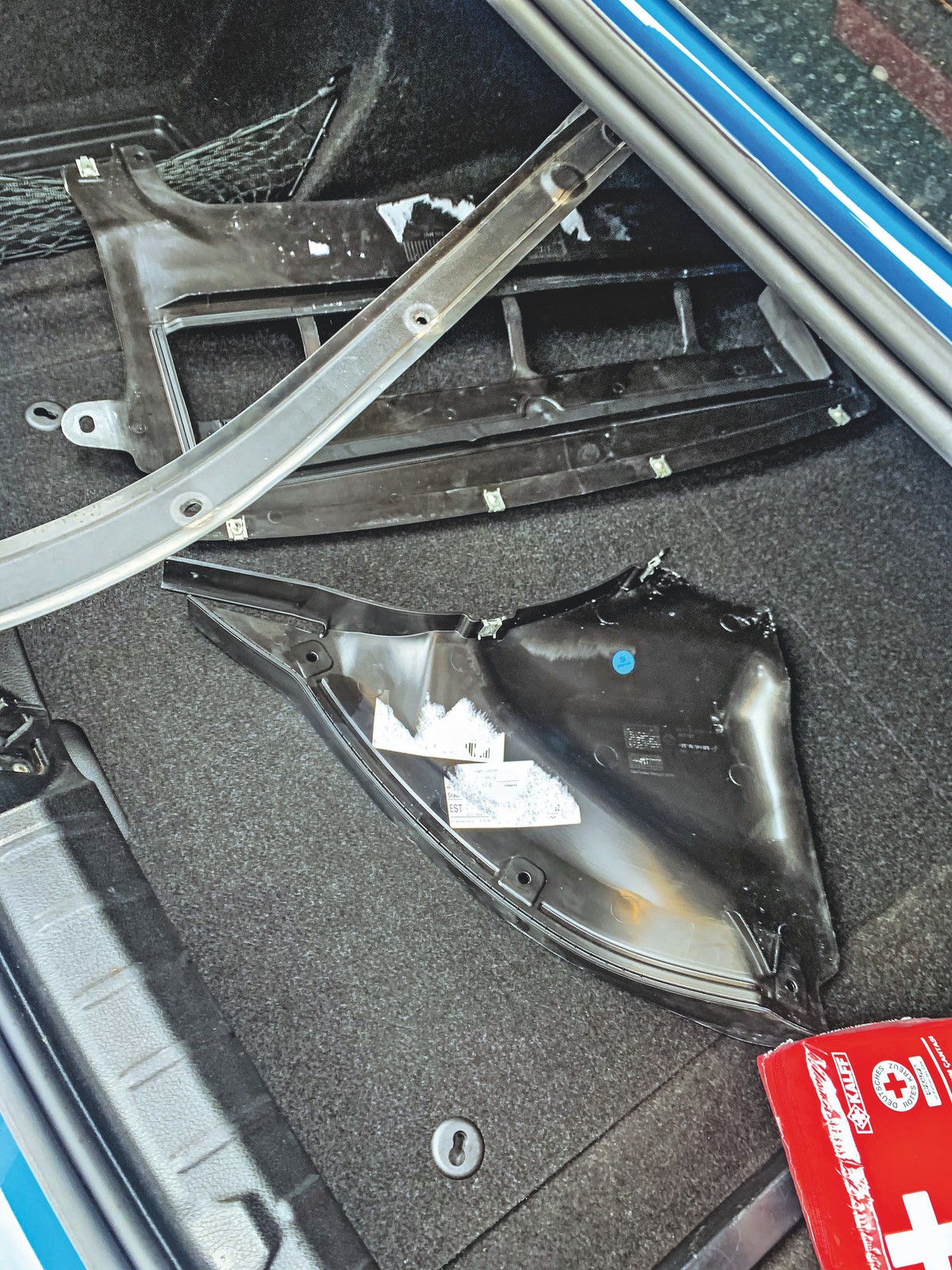 BMW po szkodzie całkowitej znów na sprzedaż