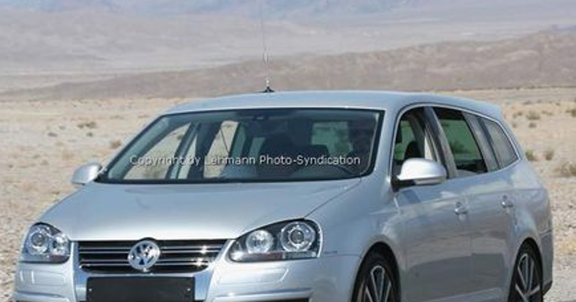 Zdjęcia szpiegowskie: Nowy Volkswagen Golf Variant