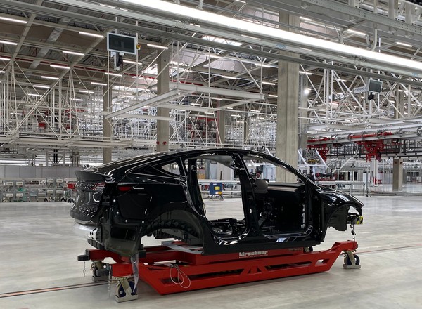 Tesla zamyka swoją niemiecką gigafabrykę. Elon Musk został do tego zmuszony