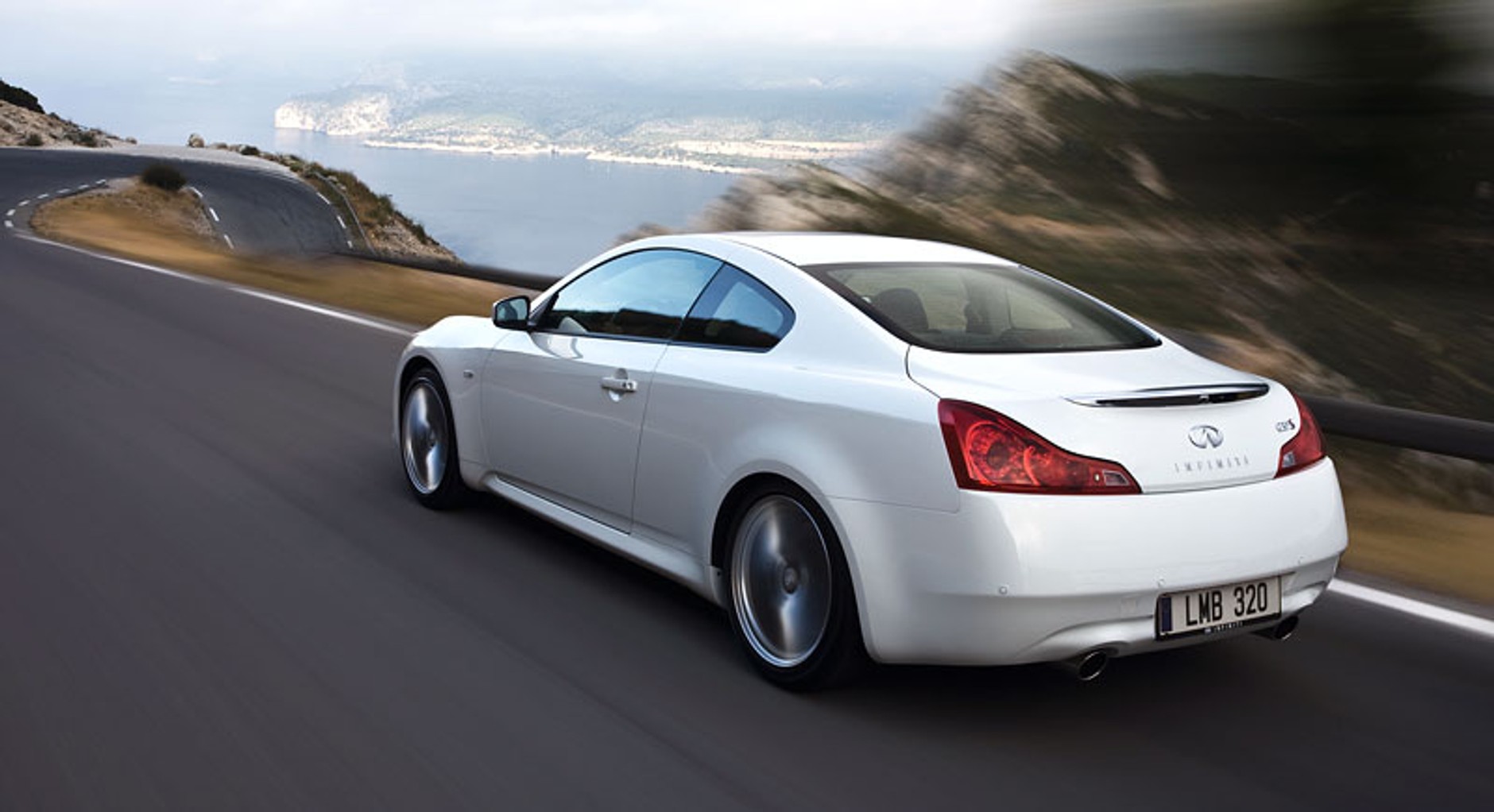 Tokio 2009: Infiniti przygotowuje auto z napedem elektrycznym