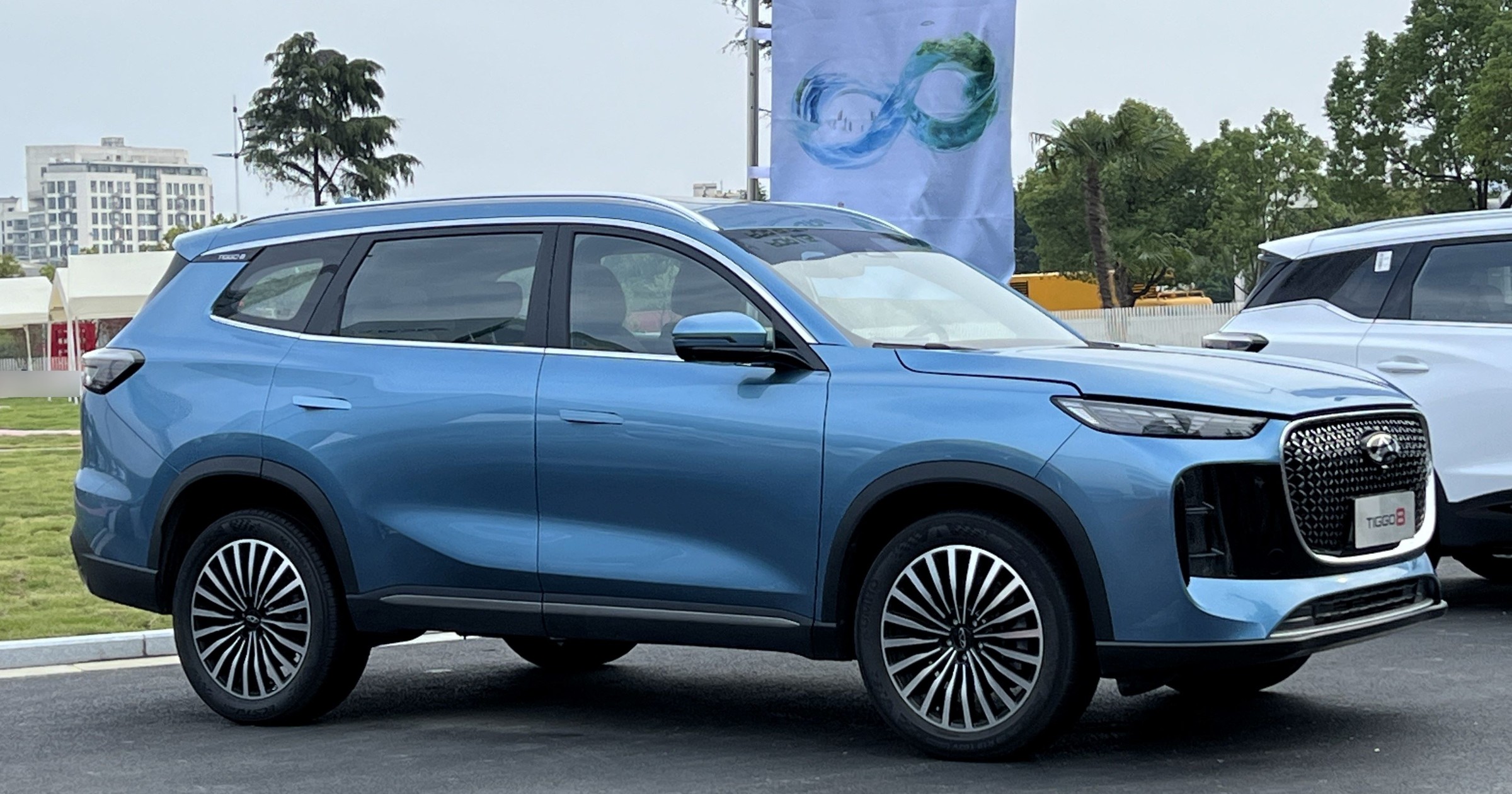 Chery Tiggo 8