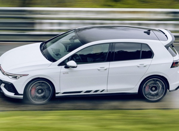 Polscy dealerzy przyjmują już zamówienia na nowego Golfa GTI. Znamy ceny