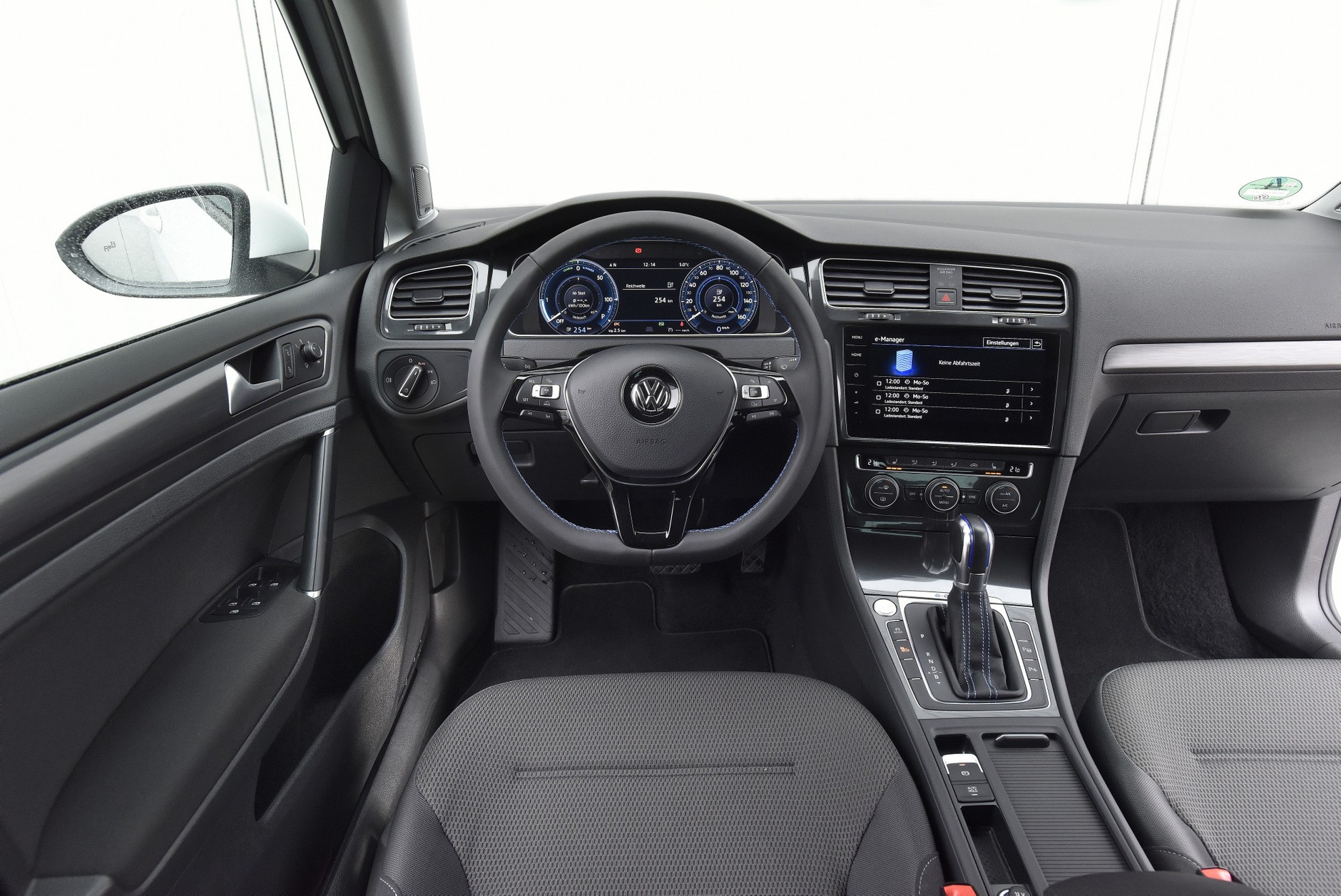 Nissan Leaf i VW e-Golf - porównanie