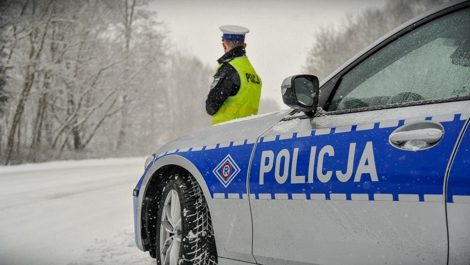 Policja - kontrola zimą zdjęcie poglądowe