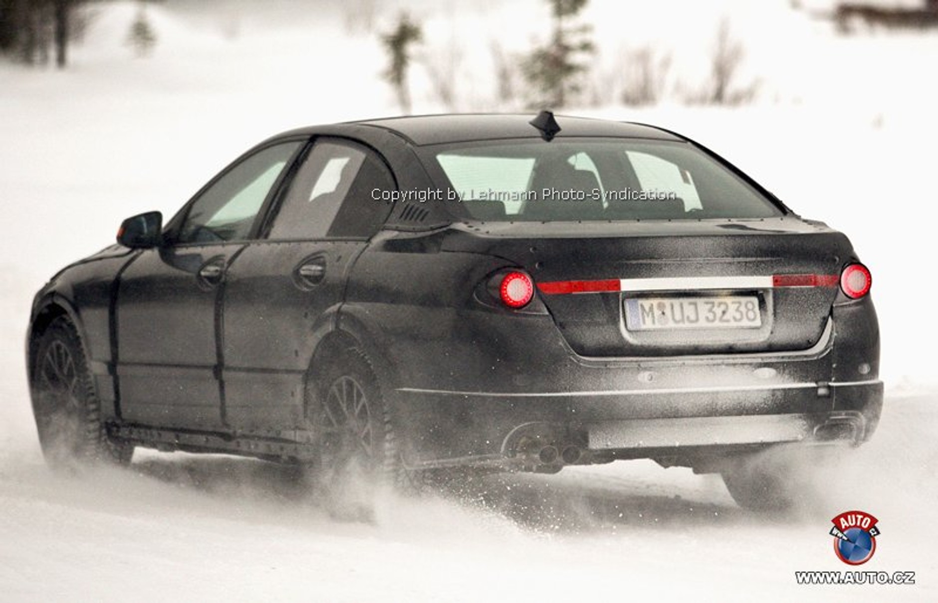 Zdjęcia szpiegowskie: nowe BMW seria 5 (F10) - pierwsze zdjęcia