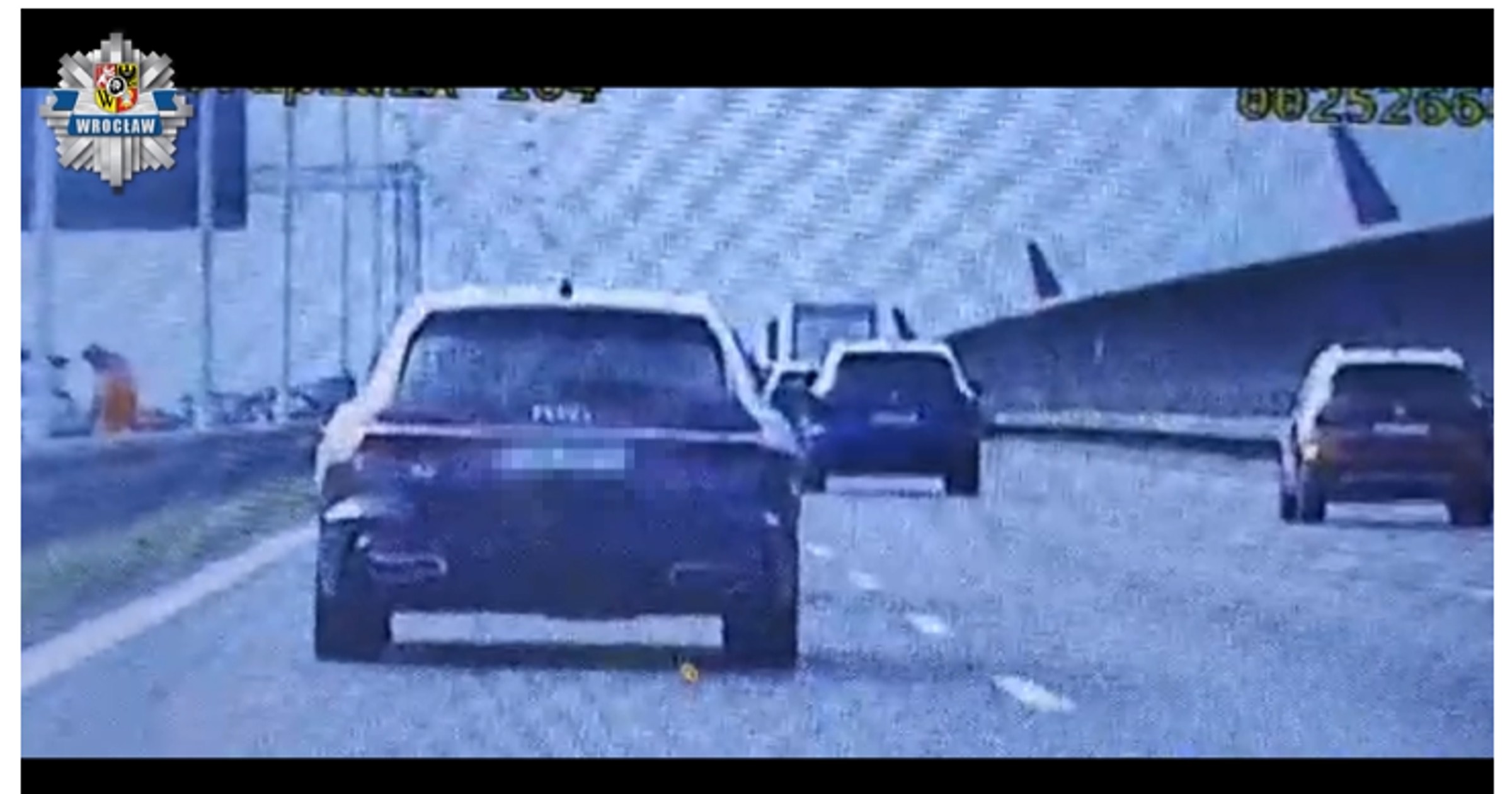 Jechała z prędkością 173 km na godz. "na zderzaku"