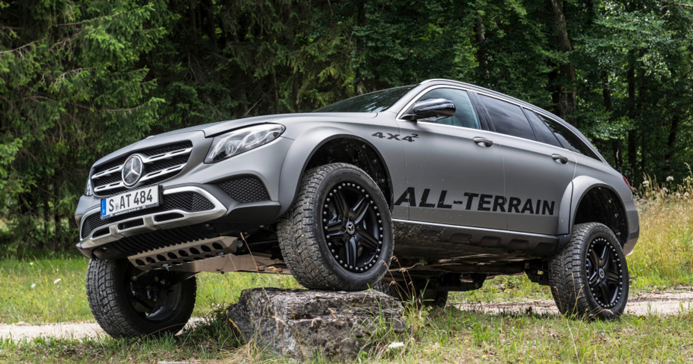 Mercedes E All Terrain 4x4² – czego chcieć więcej?