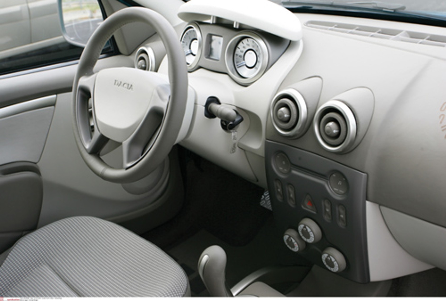 Dacia Logan Concept Steppe - Duże kombi za nieduże pieniądze