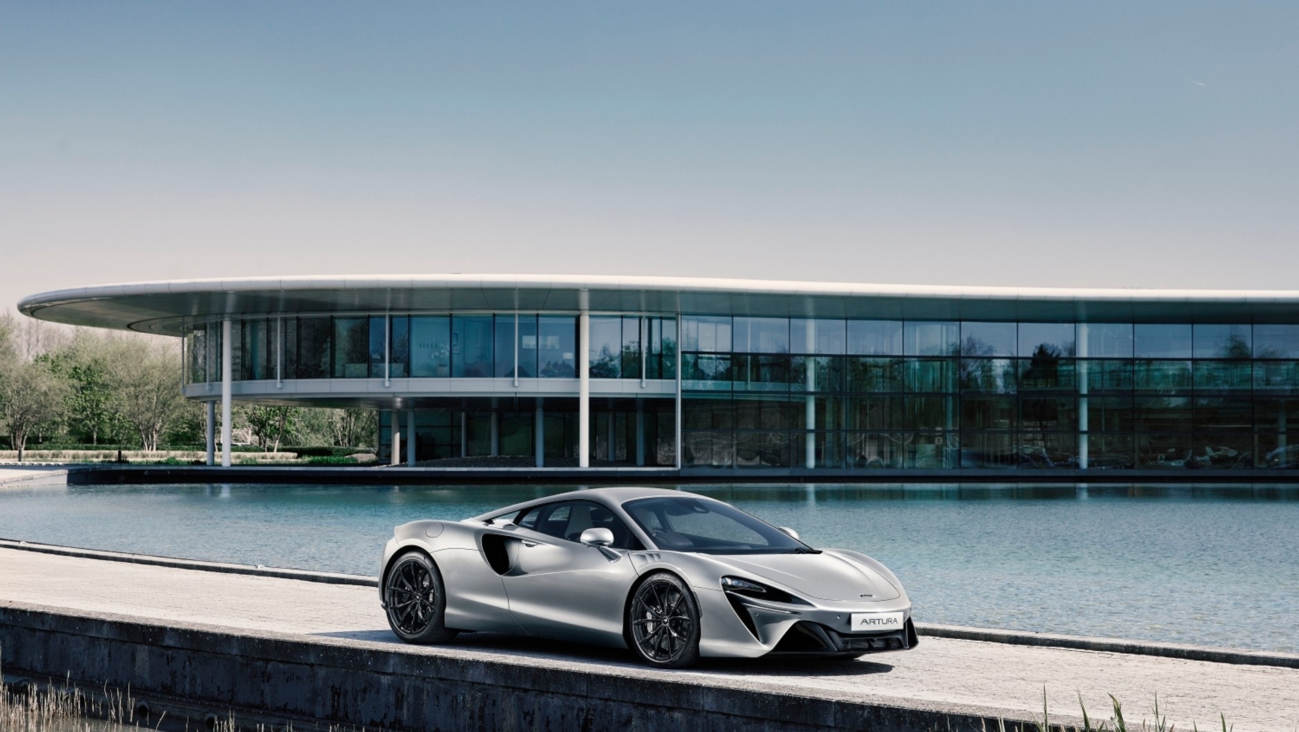 McLaren Artura w jubileuszowej edycji Platinum Jubilee