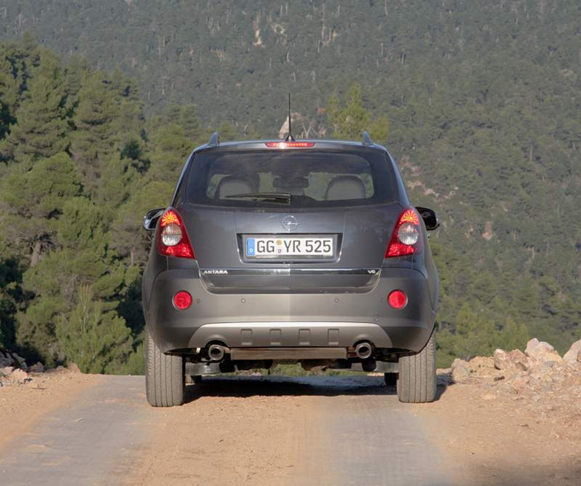 Opel rozpoczął w Rosji montaż Antary