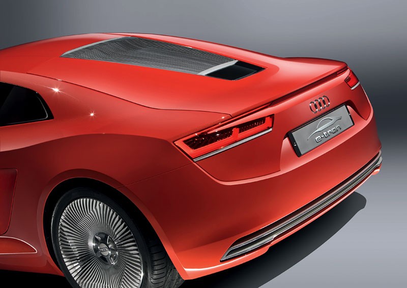 Audi e-tron: w sprzedaży od 2012