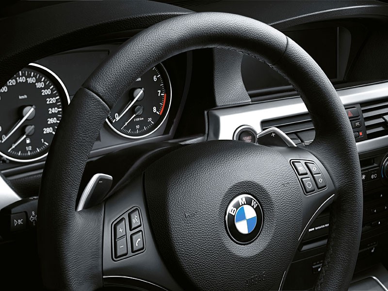 BMW: odnowiona Seria 3 w wersji coupe i cabrio