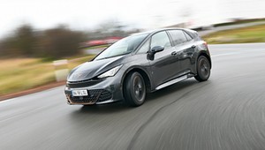 Cupra Born 58 kWh E-Boost – czy elektryczna Cupra wyrobi się na zakręcie?