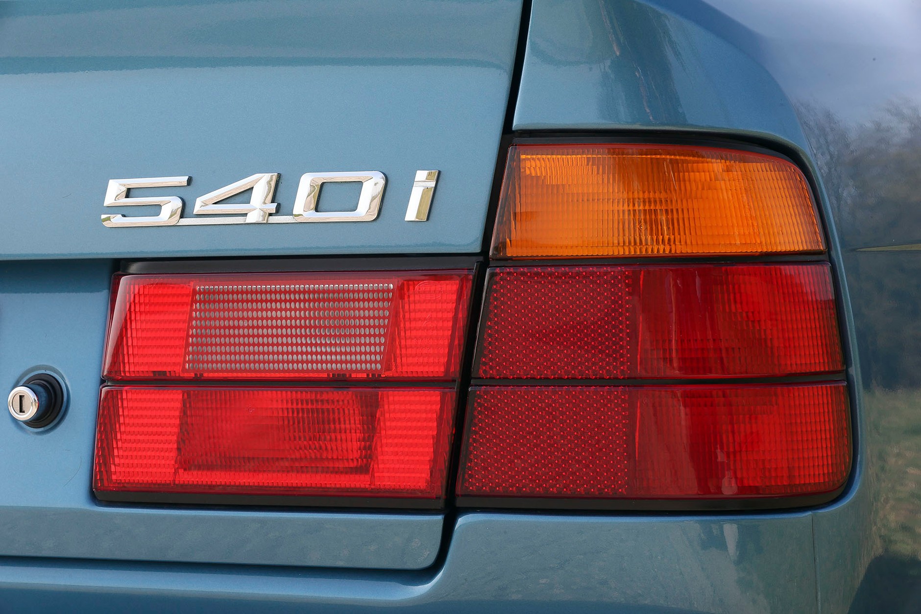 BMW 540i - niepozorne tylko z wyglądu