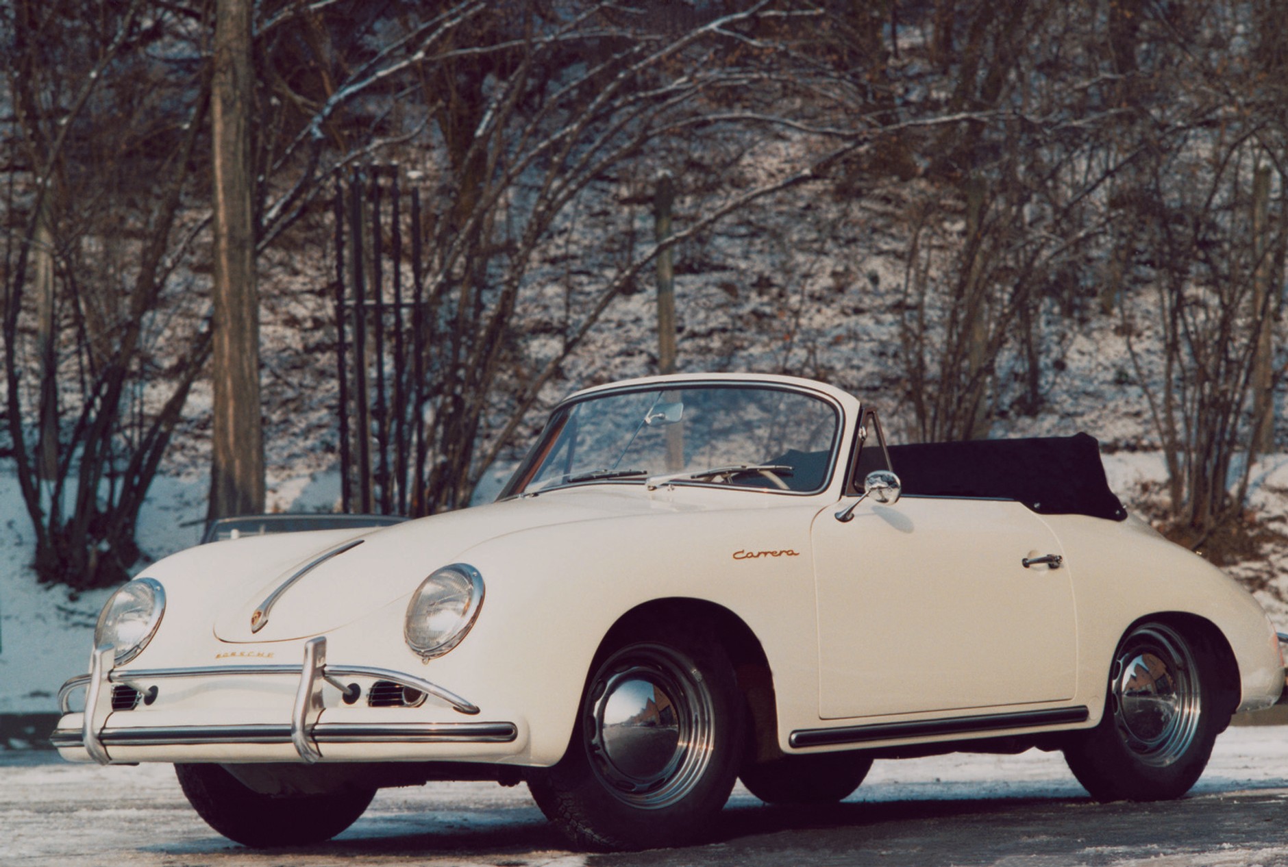 Porsche 356 A 1500 Carrera (1955-1958) to pierwszy samochód Porsche noszący nazwę Carrera.