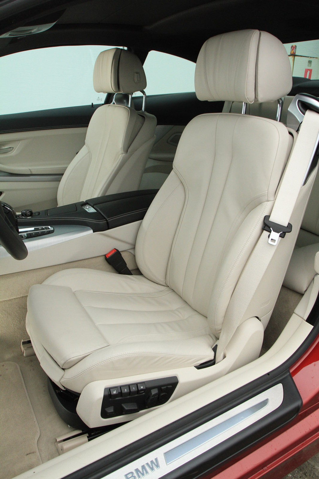 BMW 650i: więcej luksusu, mniej sportu