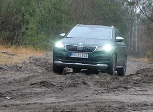 Skoda Karoq 1.5 TSI 4x4 Scout - SUV uniwersalny, pojemny i paliwożerny | TEST