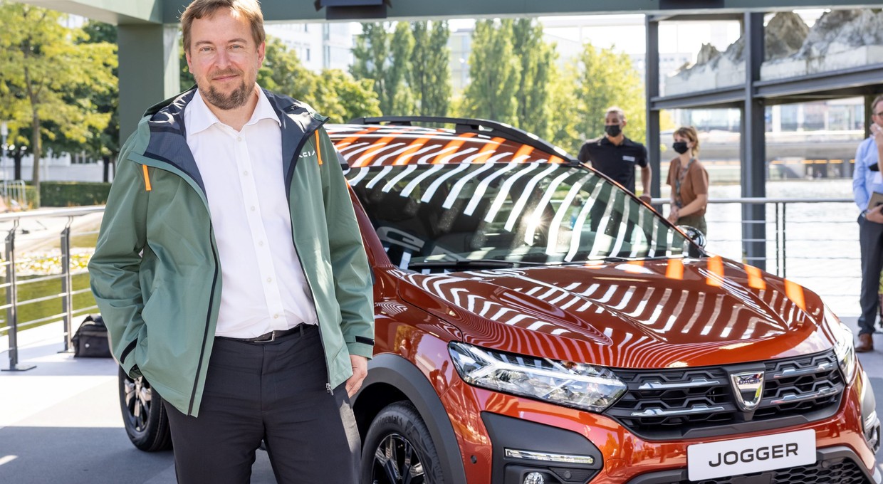 Szef sprzedaży Dacii uważa, że jego firma jako jedna z ostatnich będzie oferować auta spalinowe