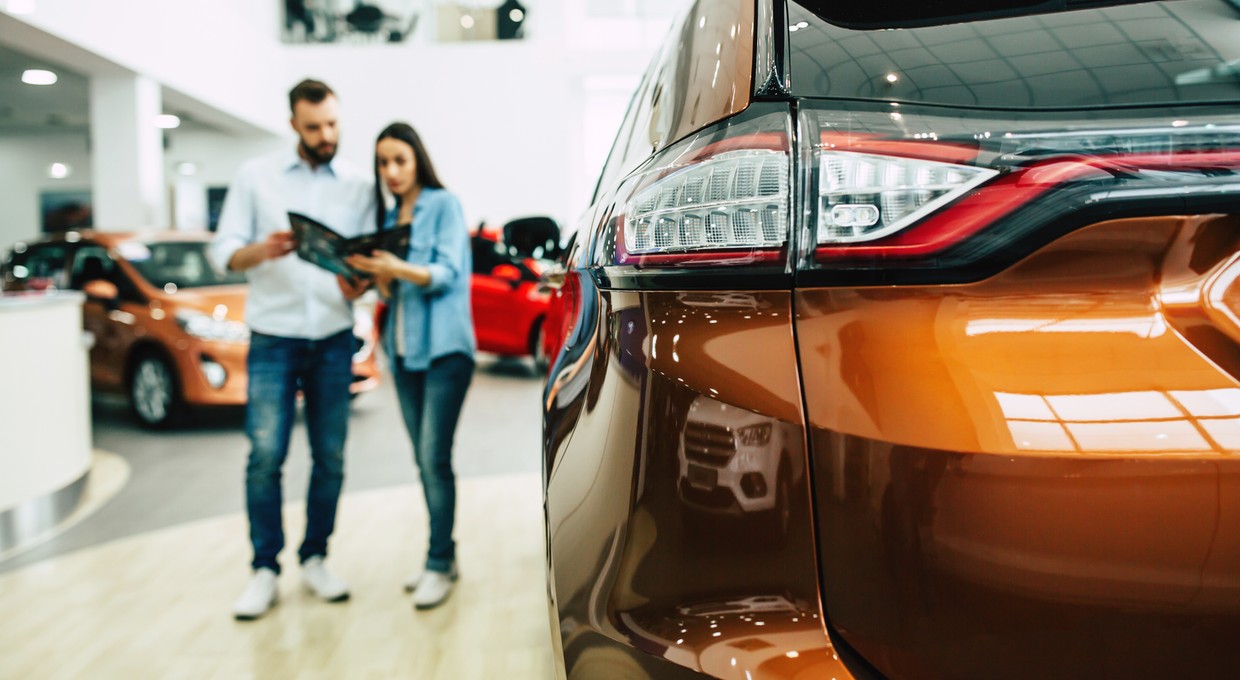 W ten sposób obniżysz ratę za auto o jedną trzecią. Jest jednak pewien warunek