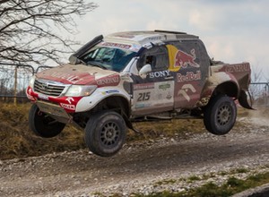 Dakar 2014: Fruwająca Toyota Adama Małysza