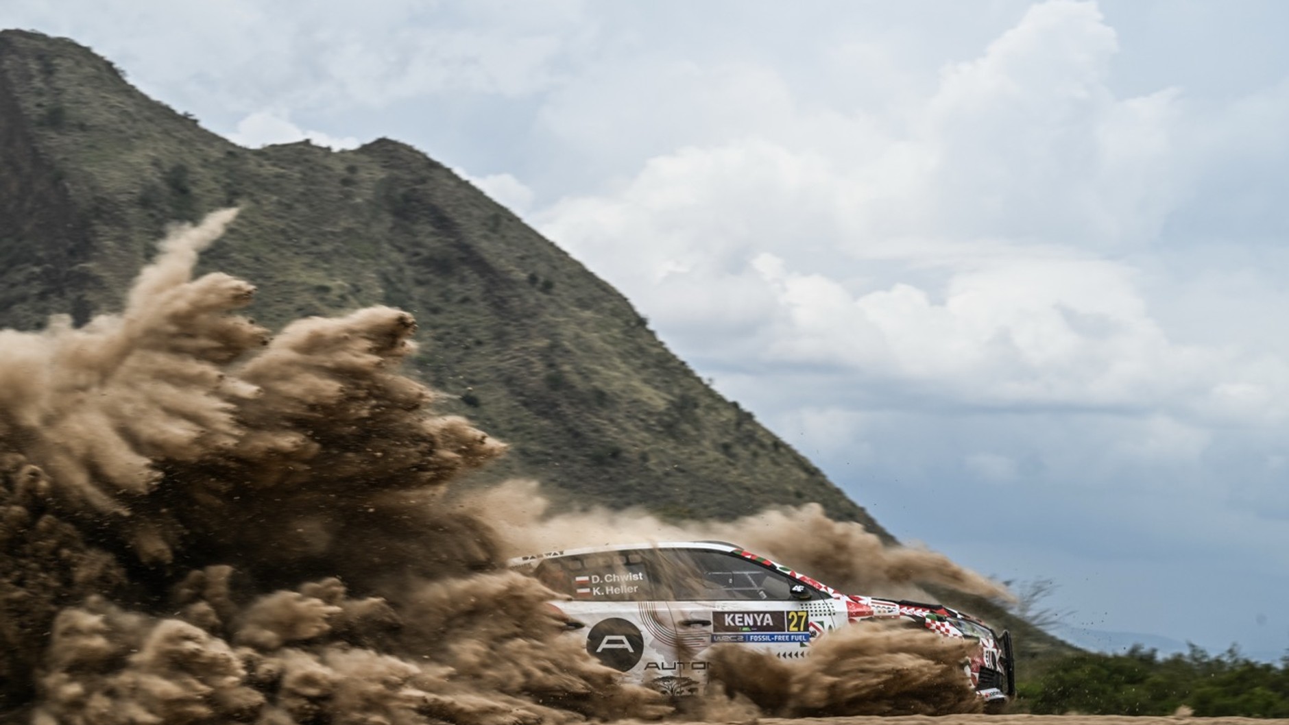 Daniel Chwist prywatnie jest kierowcą rajdowym z międzynarodowymi sukcesami