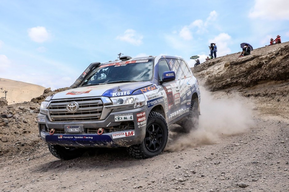 Toyota Land Cruiser 200