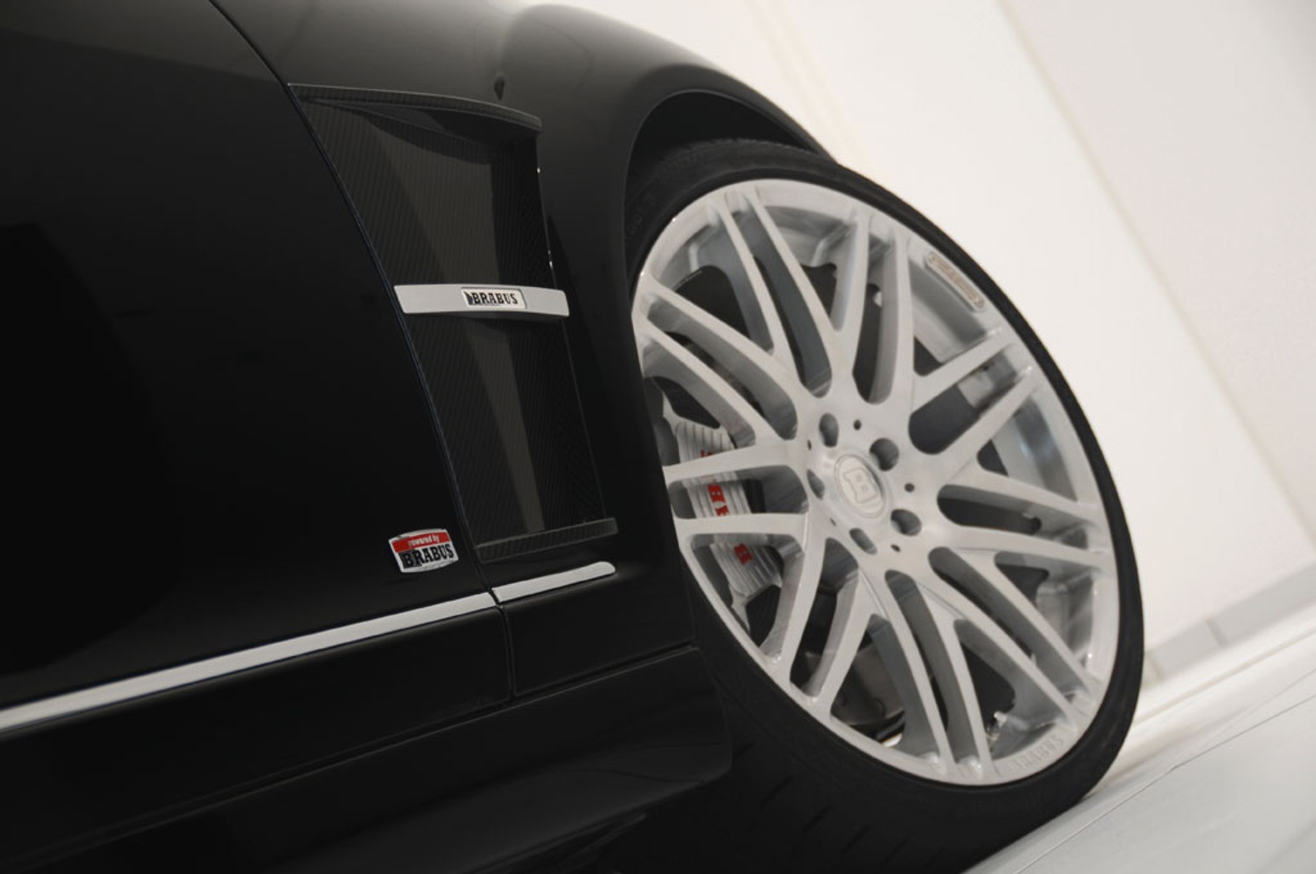 Najszybsze biuro świata osiąga 340 km/h