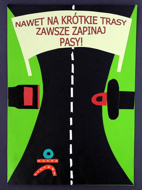 Nawet na krótkie trasy, zawsze zapinaj pasy