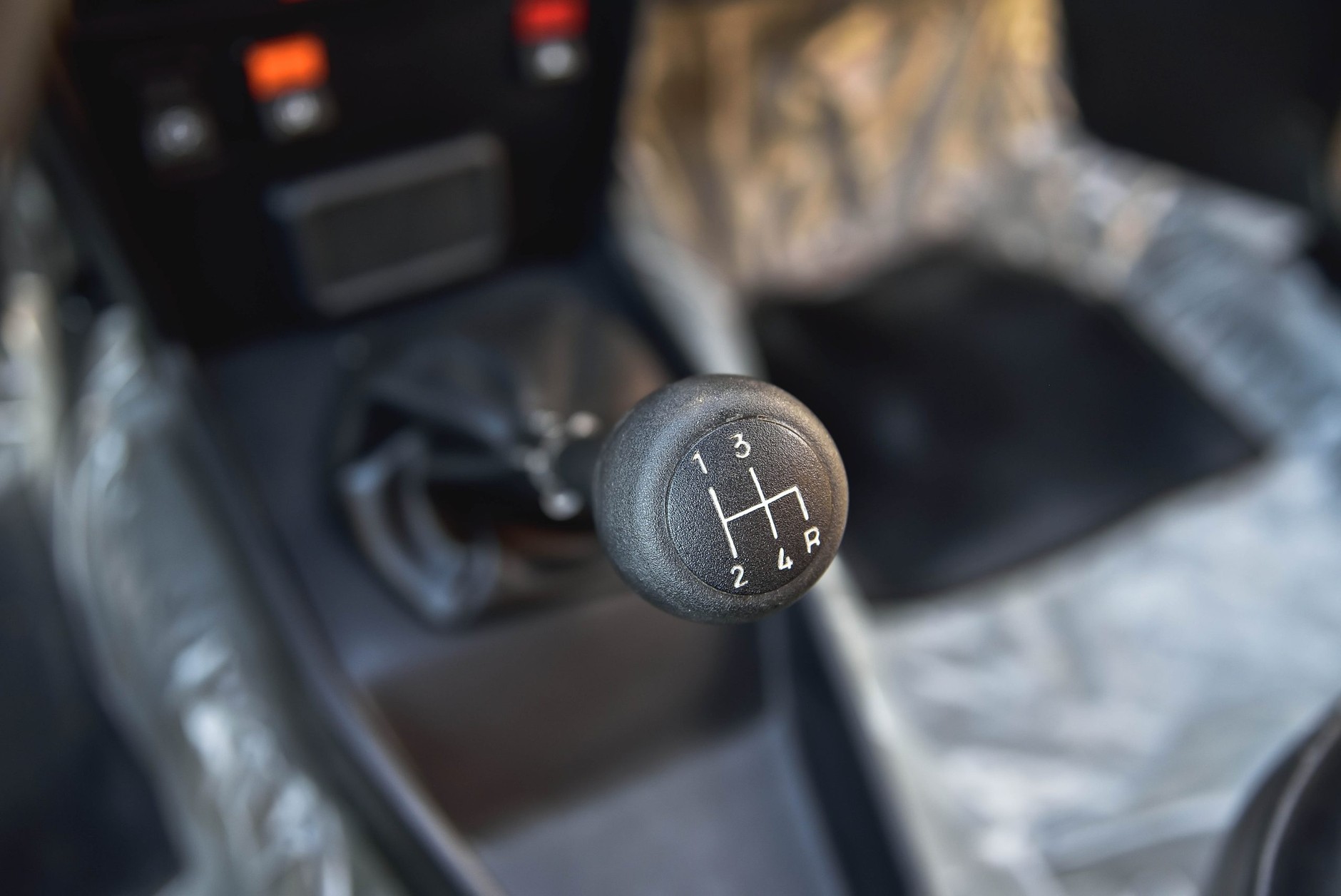 Ten Duży Fiat jest nowy, choć ma 35 lat.  FSO 125p wystawiony na aukcji.