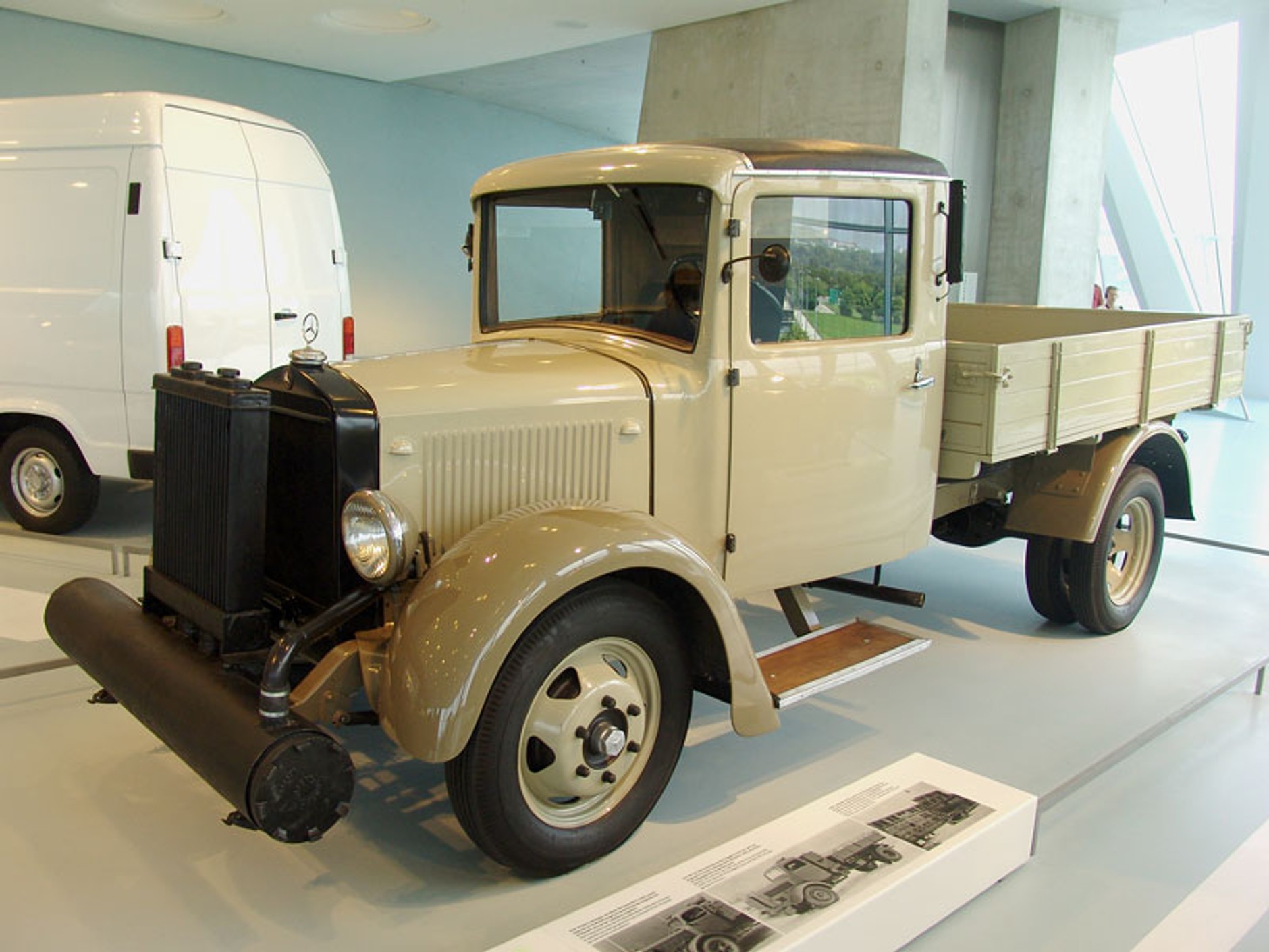 Mercedes-Benz - Muzeum: 120 lat historii na 9 piętrach - 2. część (galeria)