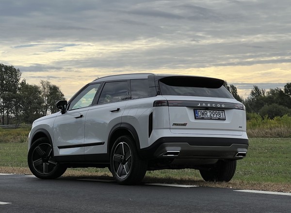 Nie cła, a ceny minimalne? Ciekawe wieści dotyczące chińskich samochodów