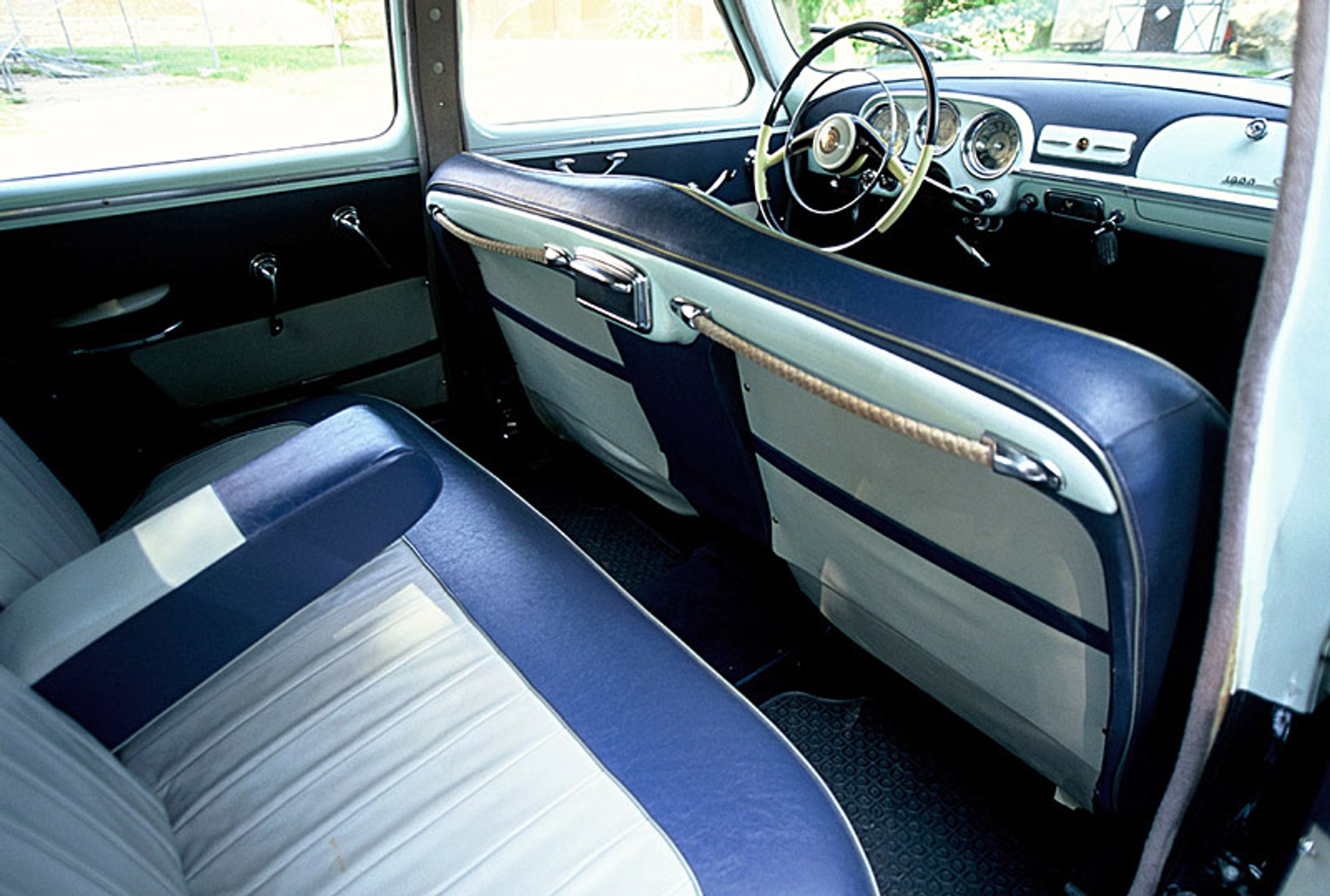 Historia marki Alfa Romeo w fotografii (1950-2000)