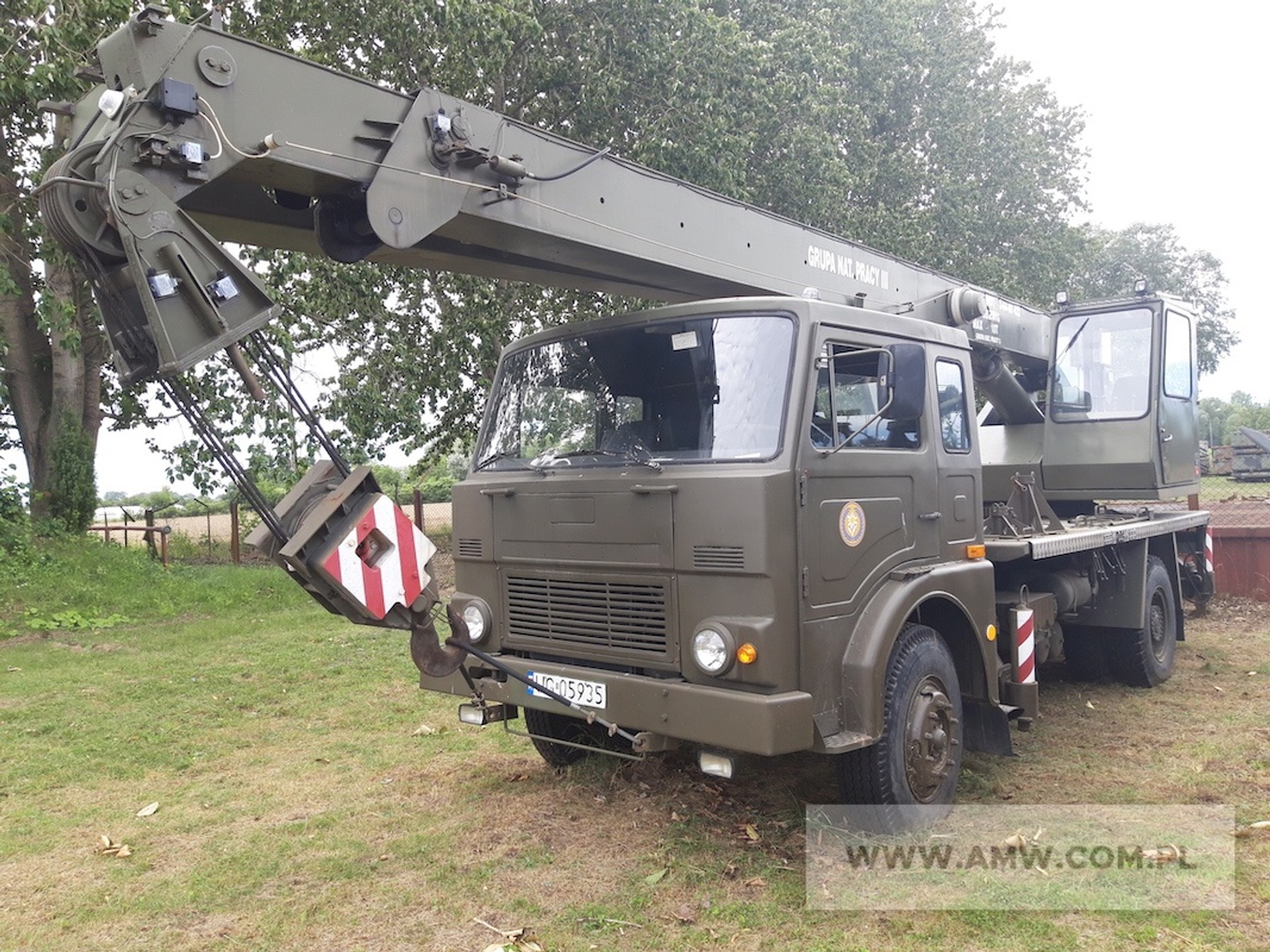 Żuraw DS.-0101R na samochodzie Jelcz 325 (udźwig 10 t): 1985 r., 35 tys. zł