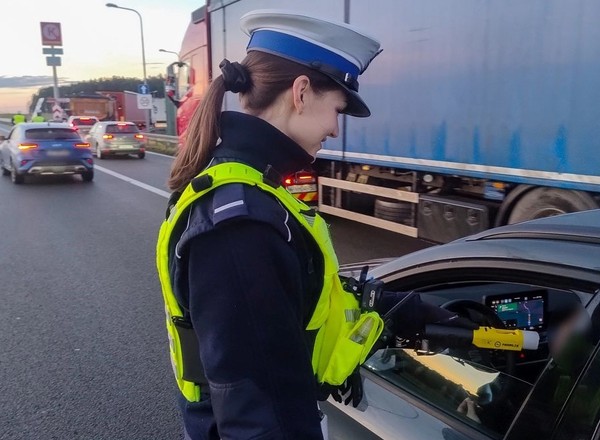 Policjanci znaleźli sprytny sposób na S3 i A2. Sprawdzili każdego kierowcę