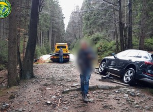 Niemiecki kierowca na długo zapamięta wizytę w Polsce. Za bardzo zaufał elektronice