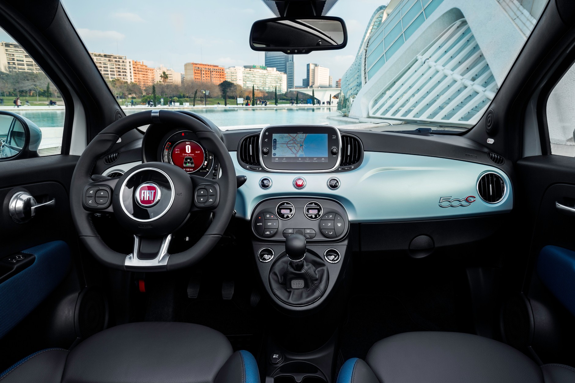 Nowe miękkie hybrydy w ofercie Fiata: Panda i 500 Mild Hybrid